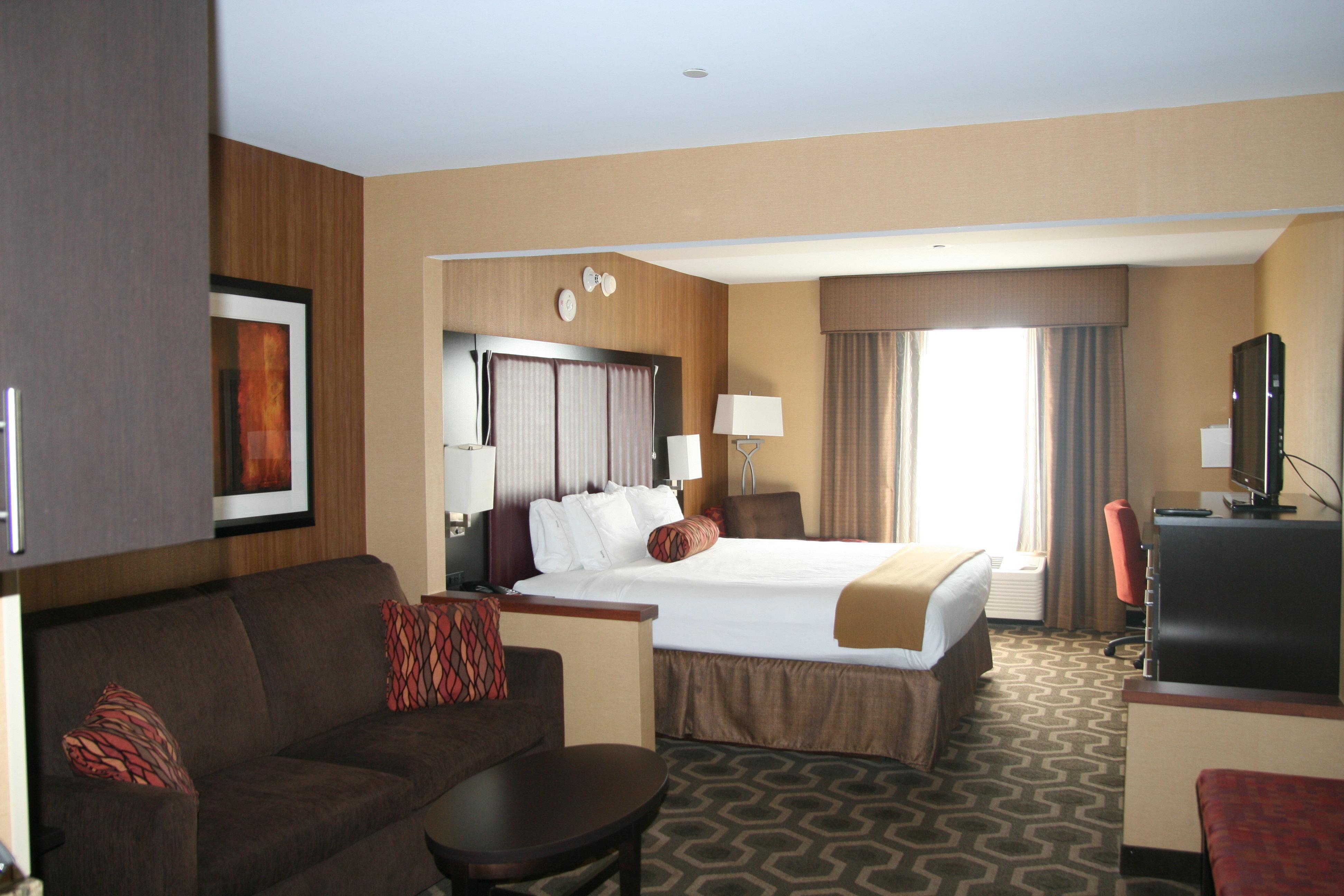 Holiday Inn Express Hotel & Suites Vineland Millville By Ihg Exterior photo