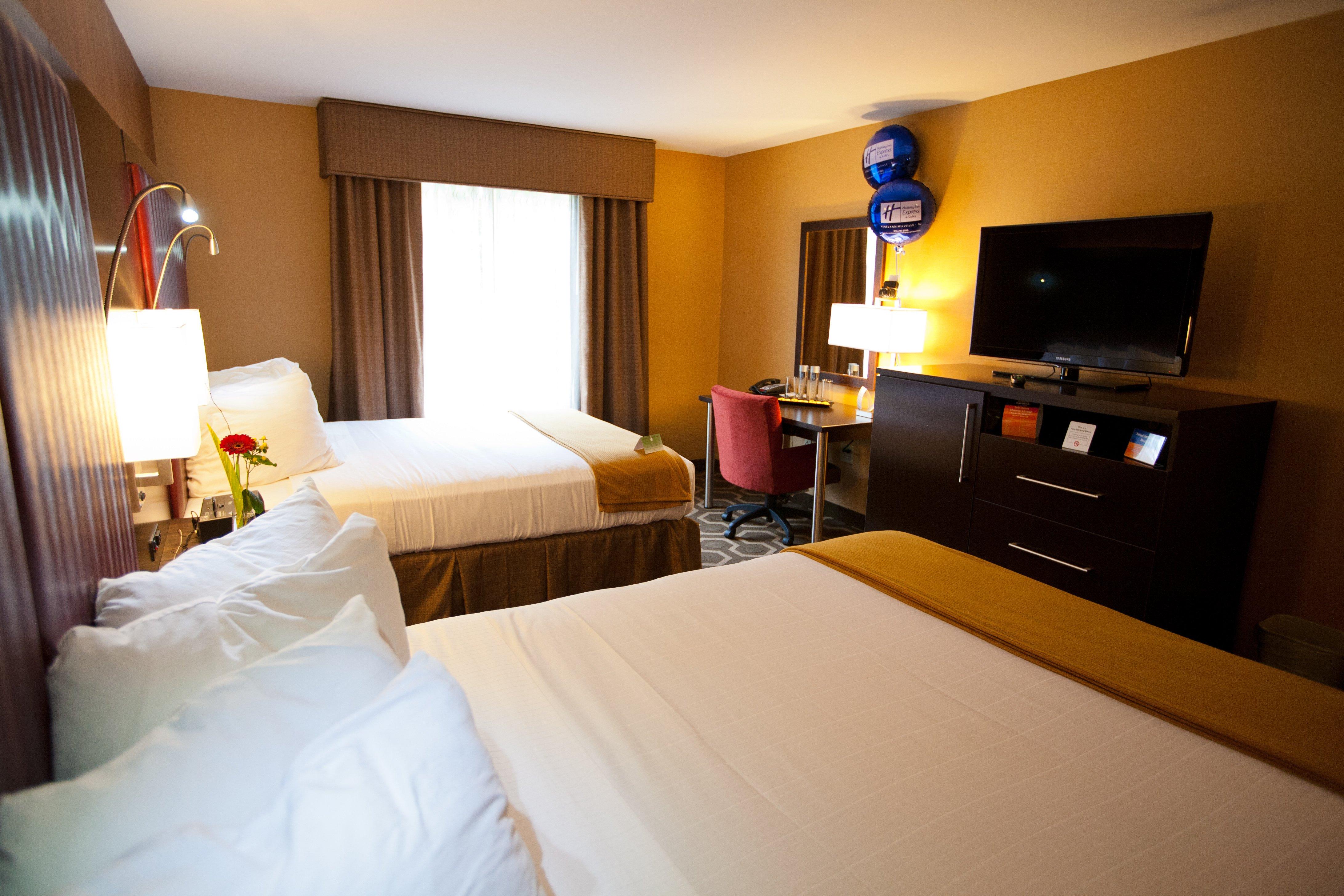 Holiday Inn Express Hotel & Suites Vineland Millville By Ihg Exterior photo