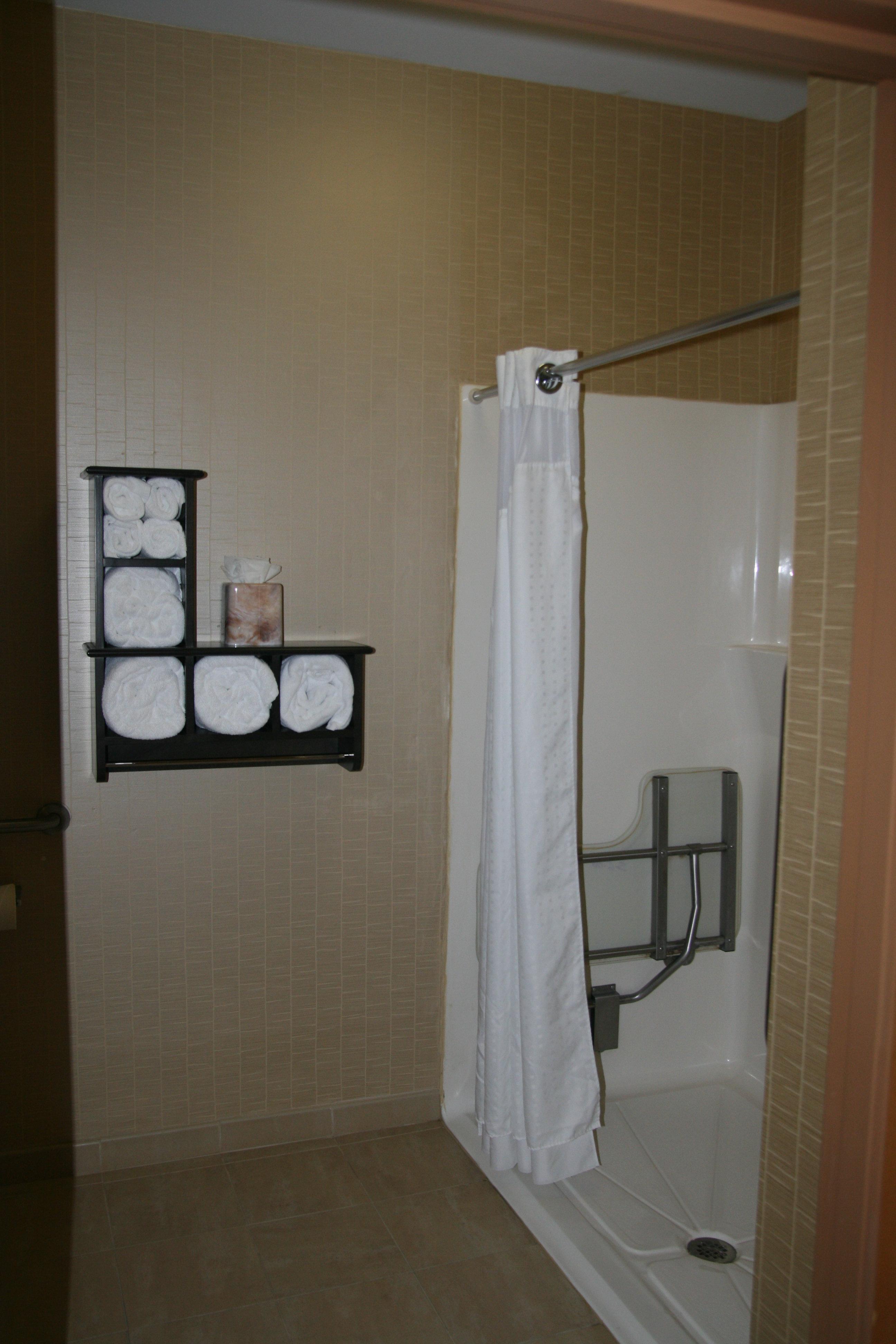 Holiday Inn Express Hotel & Suites Vineland Millville By Ihg Exterior photo