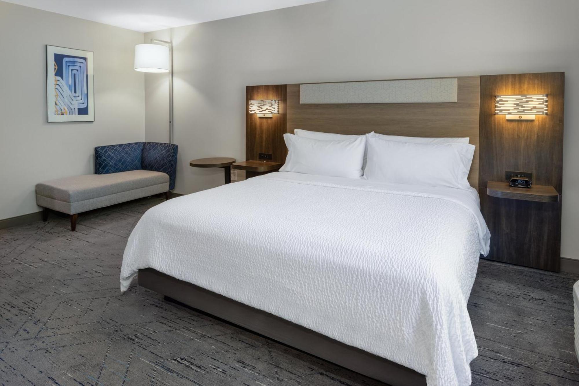 Holiday Inn Express Hotel & Suites Vineland Millville By Ihg Exterior photo
