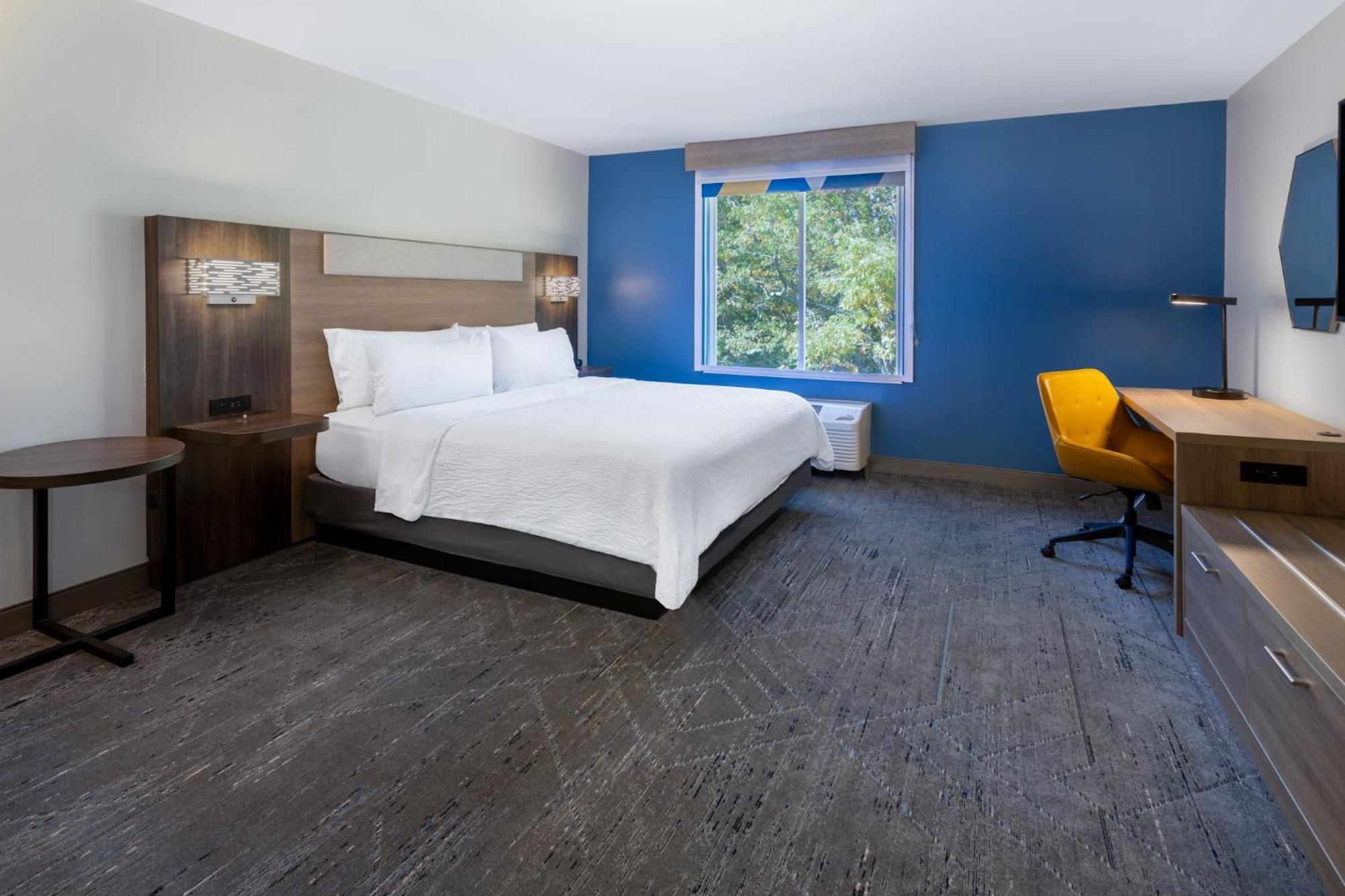 Holiday Inn Express Hotel & Suites Vineland Millville By Ihg Exterior photo